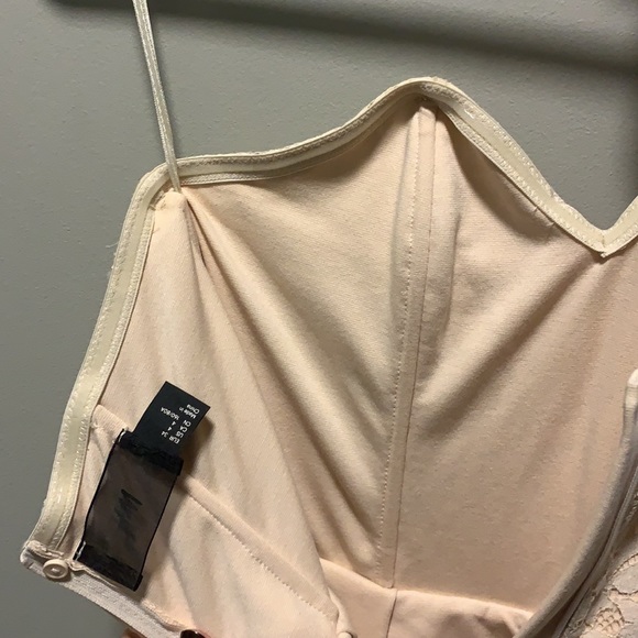 H&M one shoulder lace dress - Picture 7 of 9